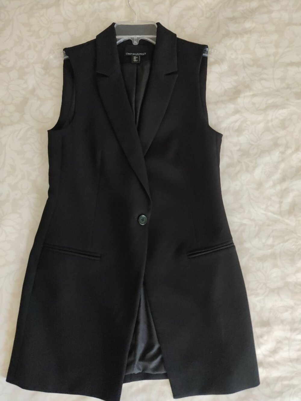 NWOT Cynthia Rowley SZ-S BLACK Sleeveless Blazer Long Vest